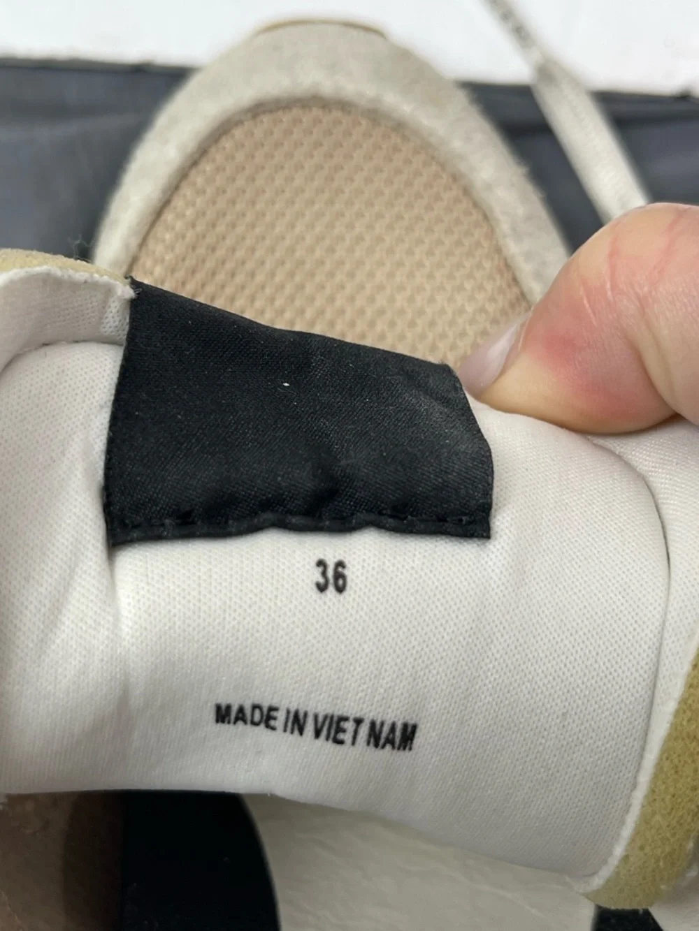 rag & bone Retro Runner Recycled Materials Tan Mesh Suede‎ Sneakers Size 36 US 6
